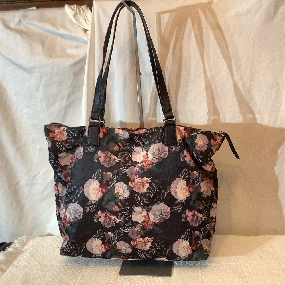 EUC Nine West‎ Tote Floral black/rose